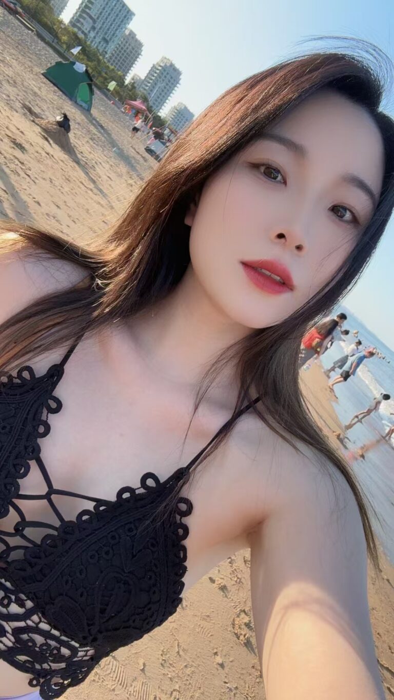 A00后甜茶(皮肤白嫩 可ðð 69)胸大 莞式服务很棒