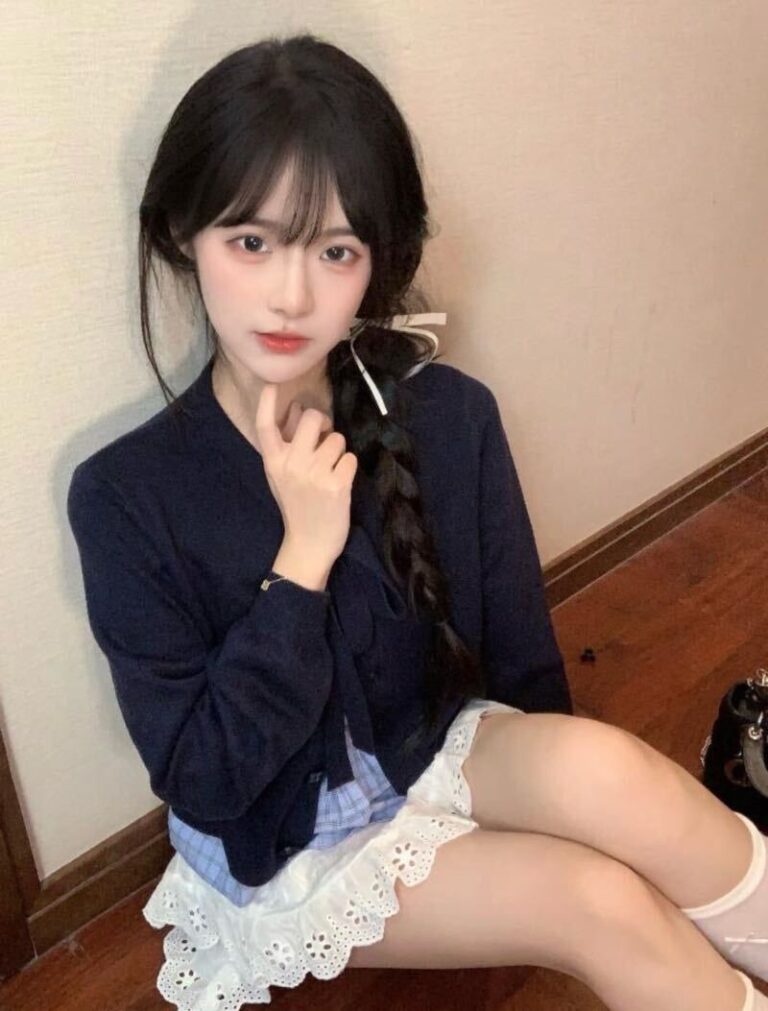 A 18岁 小米 可无帽 69 嫩妹一线天很紧