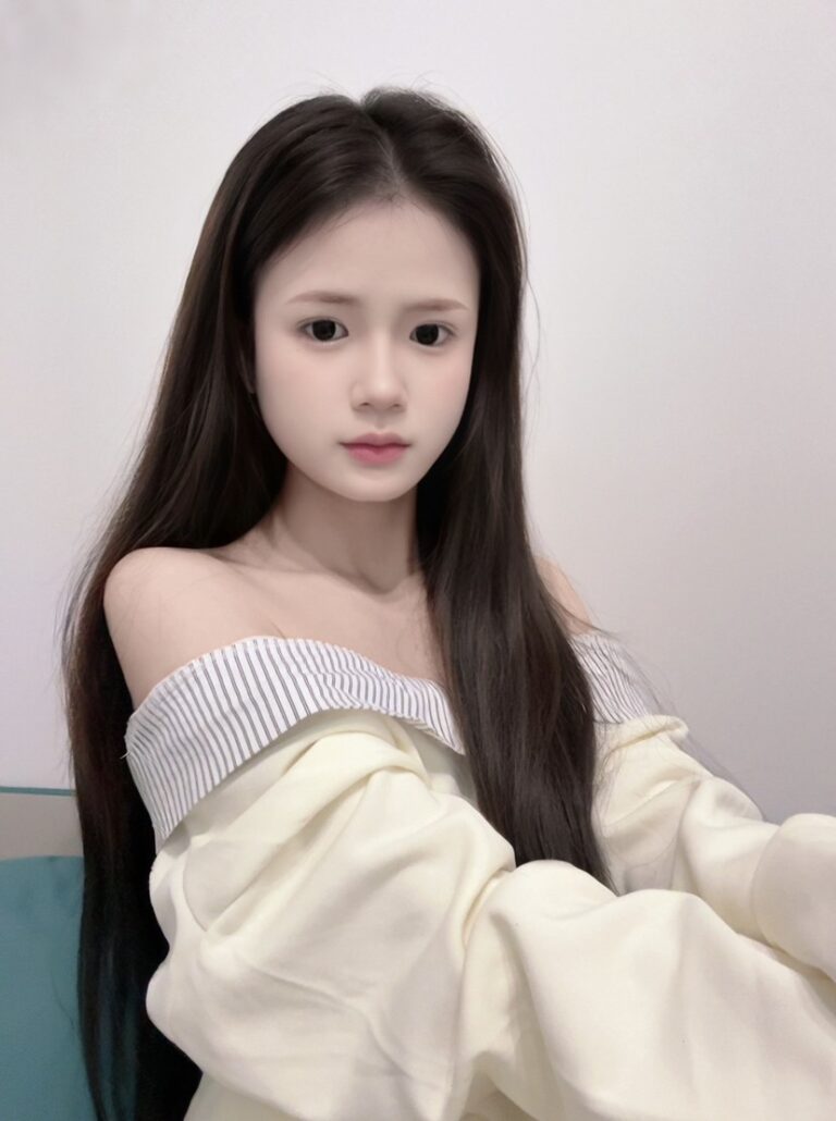 A05年小钰，高颜值人照无差