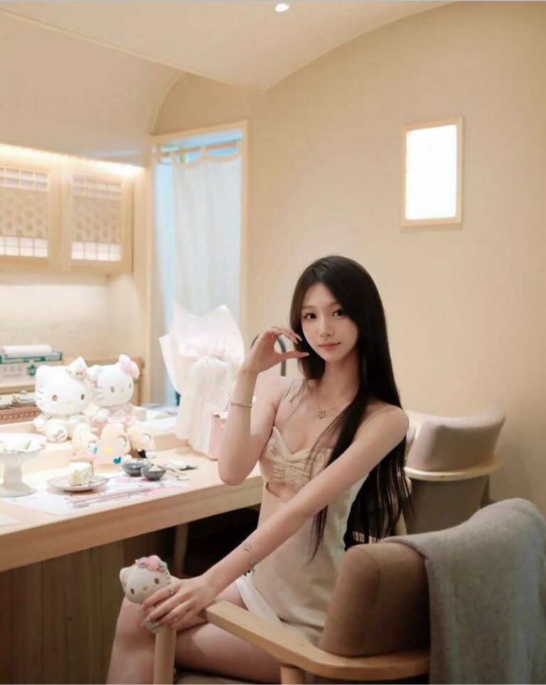 A 02清禾网红博主 身高163 主动热情小骚货可舌吻 69 包夜 通情达理 会配合 初恋感觉