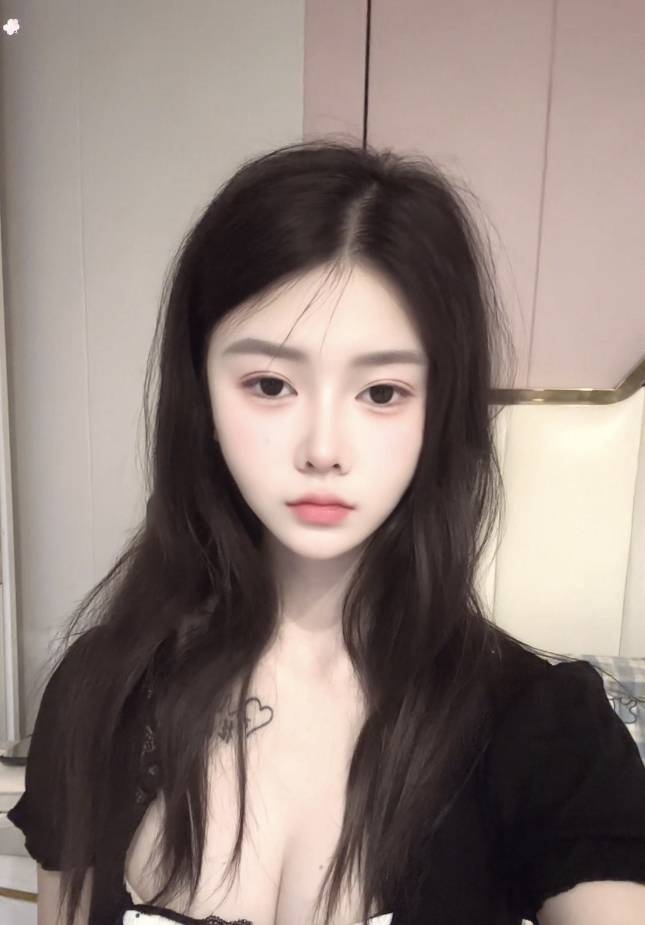 S 小丸子05年 清纯甜妹 可舌吻 69 嫩比女友会玩一百倍