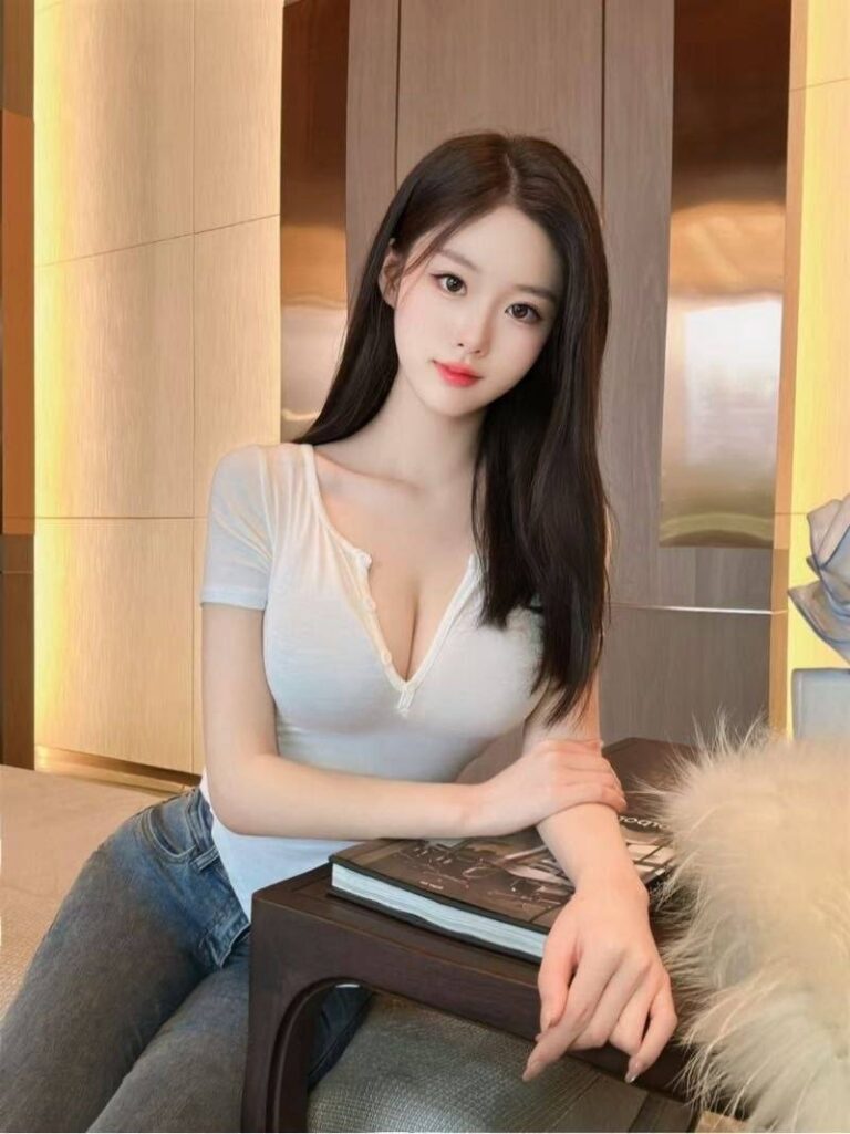 S 枝枝22岁 网红主播 身材诱人 服务细心 御姐女友感觉