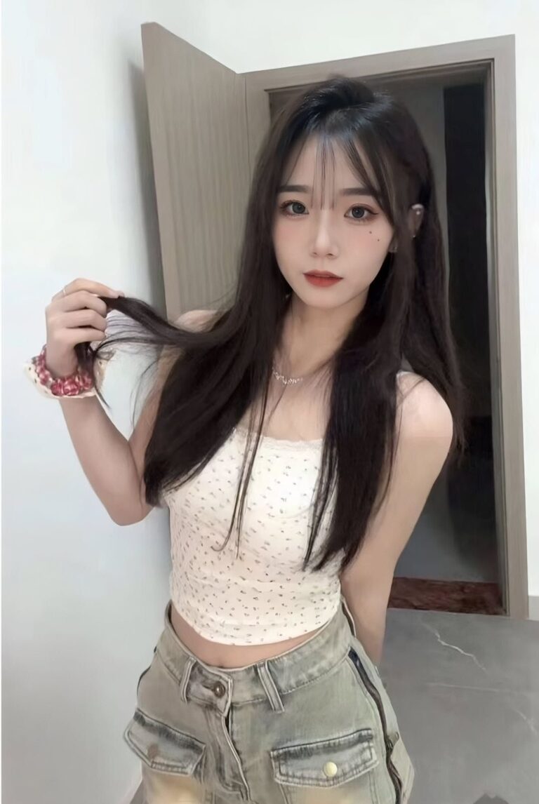 A 小可柠22岁 幼师 皮肤白 身材好 服务心细